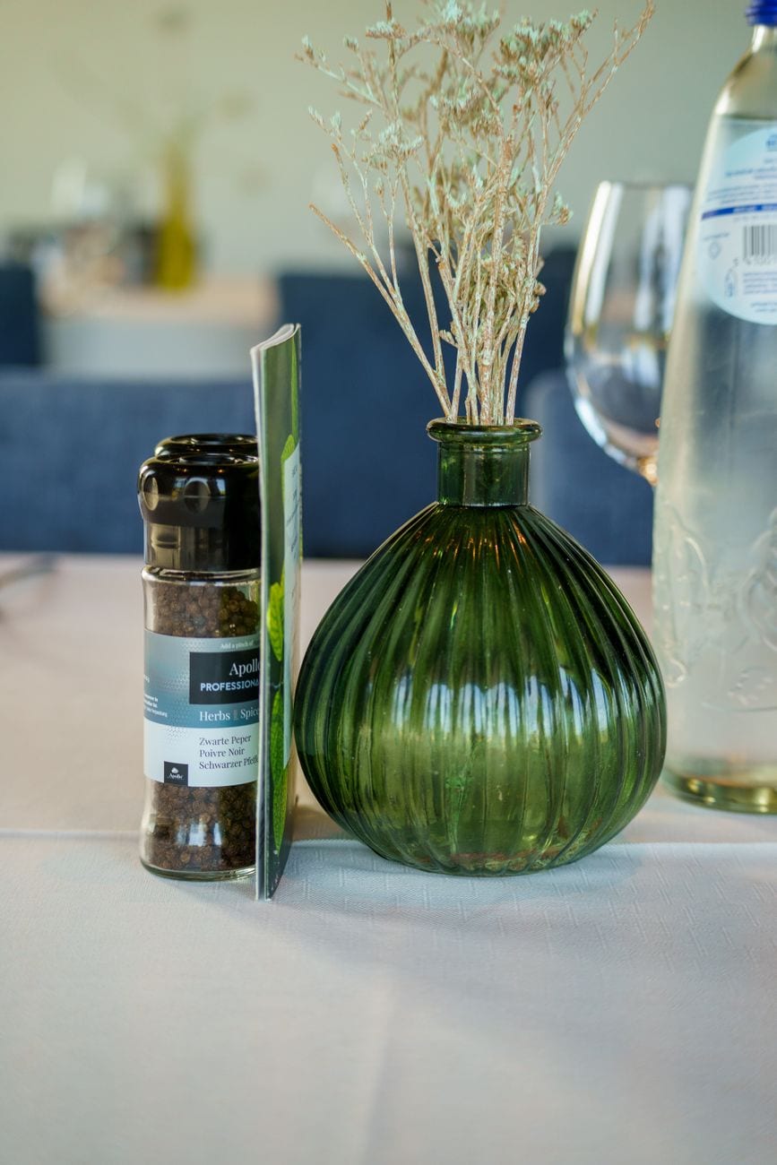 Restaurant interior dining experience