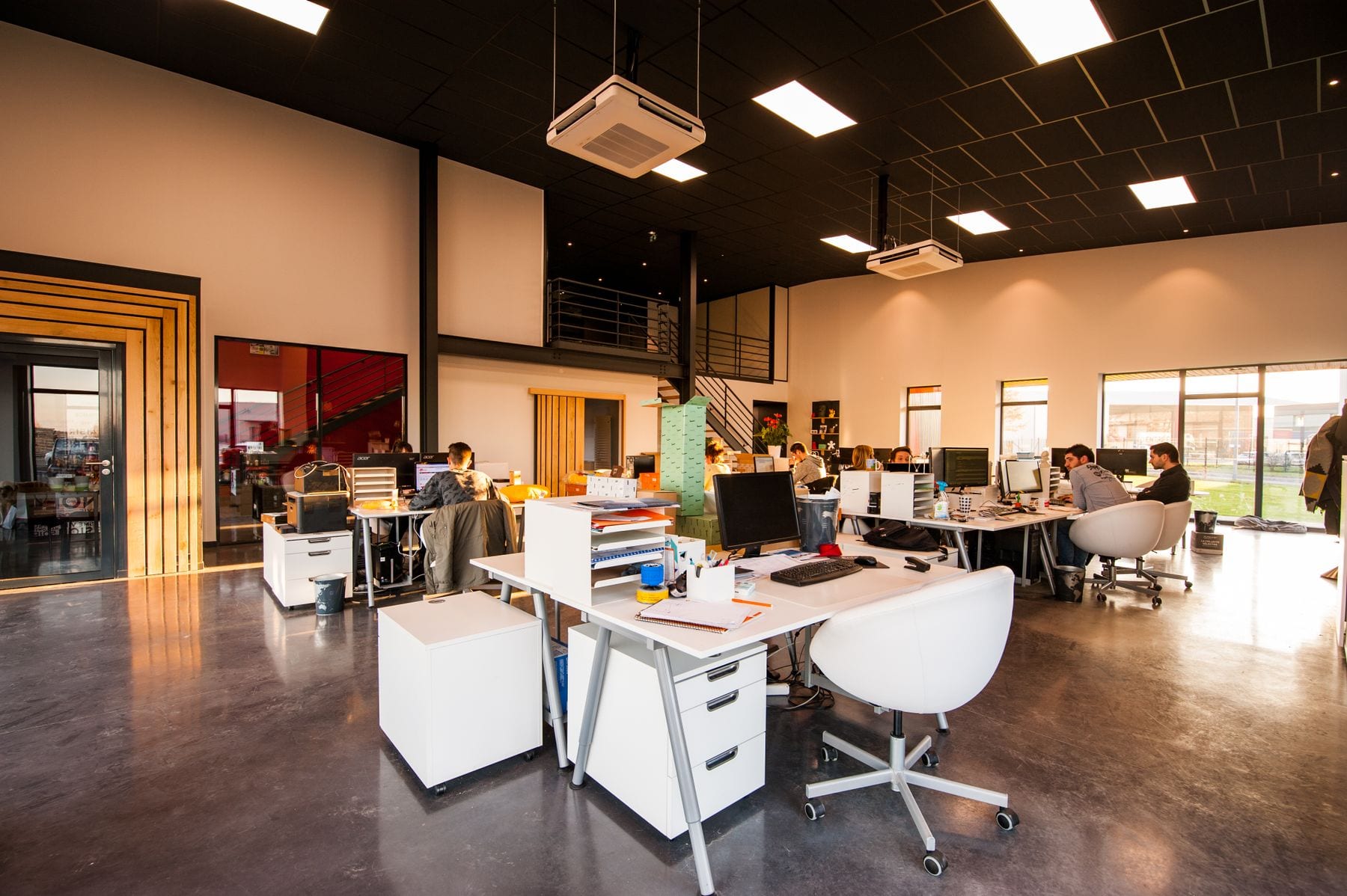 Furnishing and decorating a creative studio