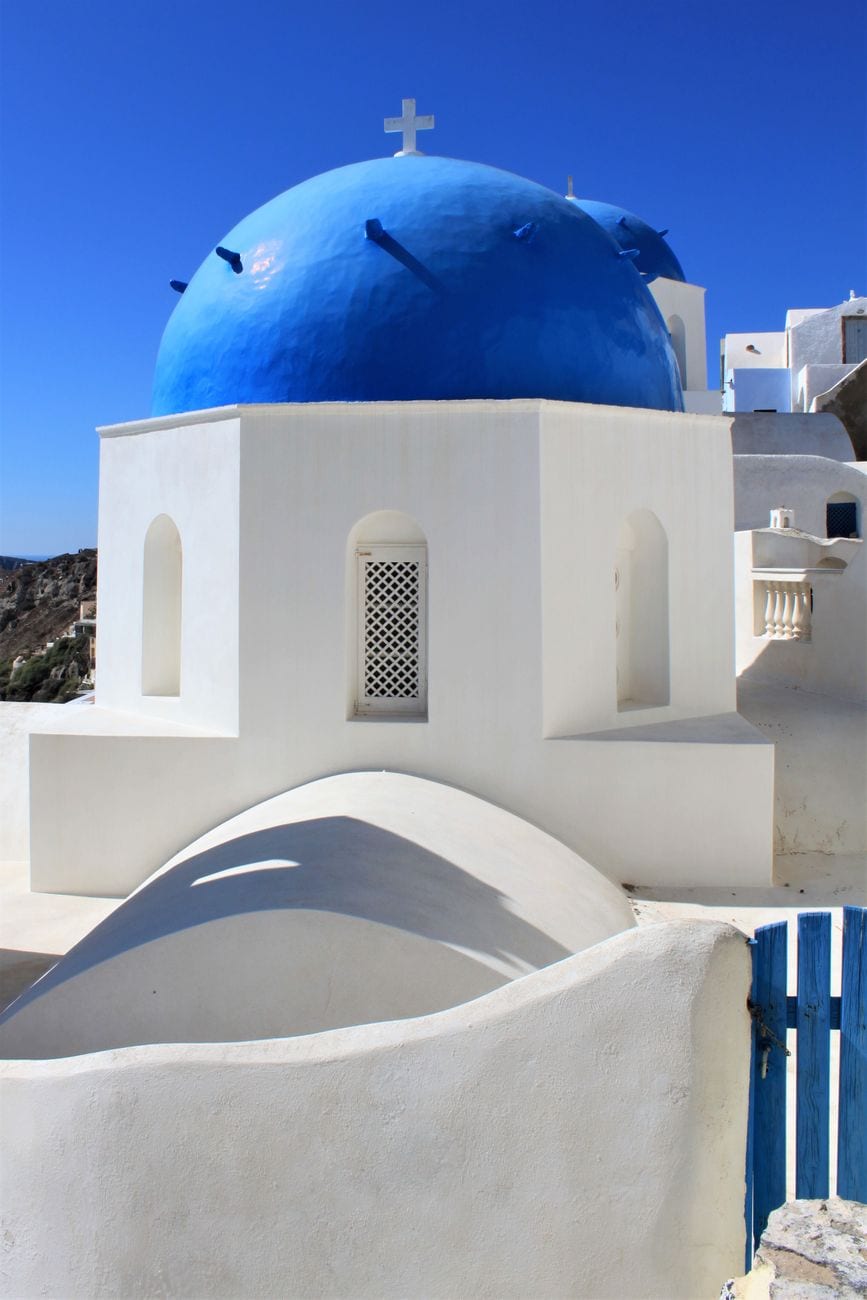 OUR DREAMY ESCAPE TO SANTORINI